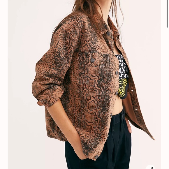 Free People Snakeskin Denim Jacket Oversized Brown Black Women’s Medium - Picture 5 of 5